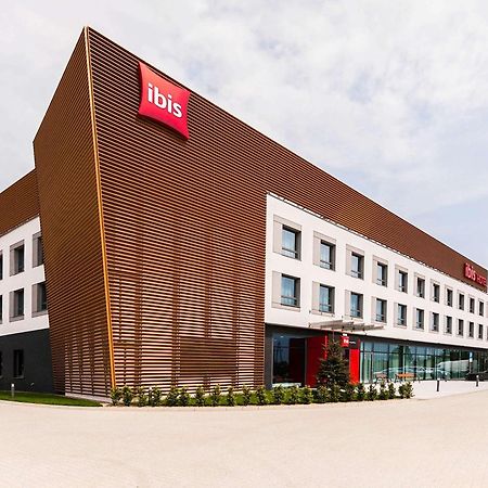 Ibis Poznan Polnoc 호텔 수치 라스 외부 사진