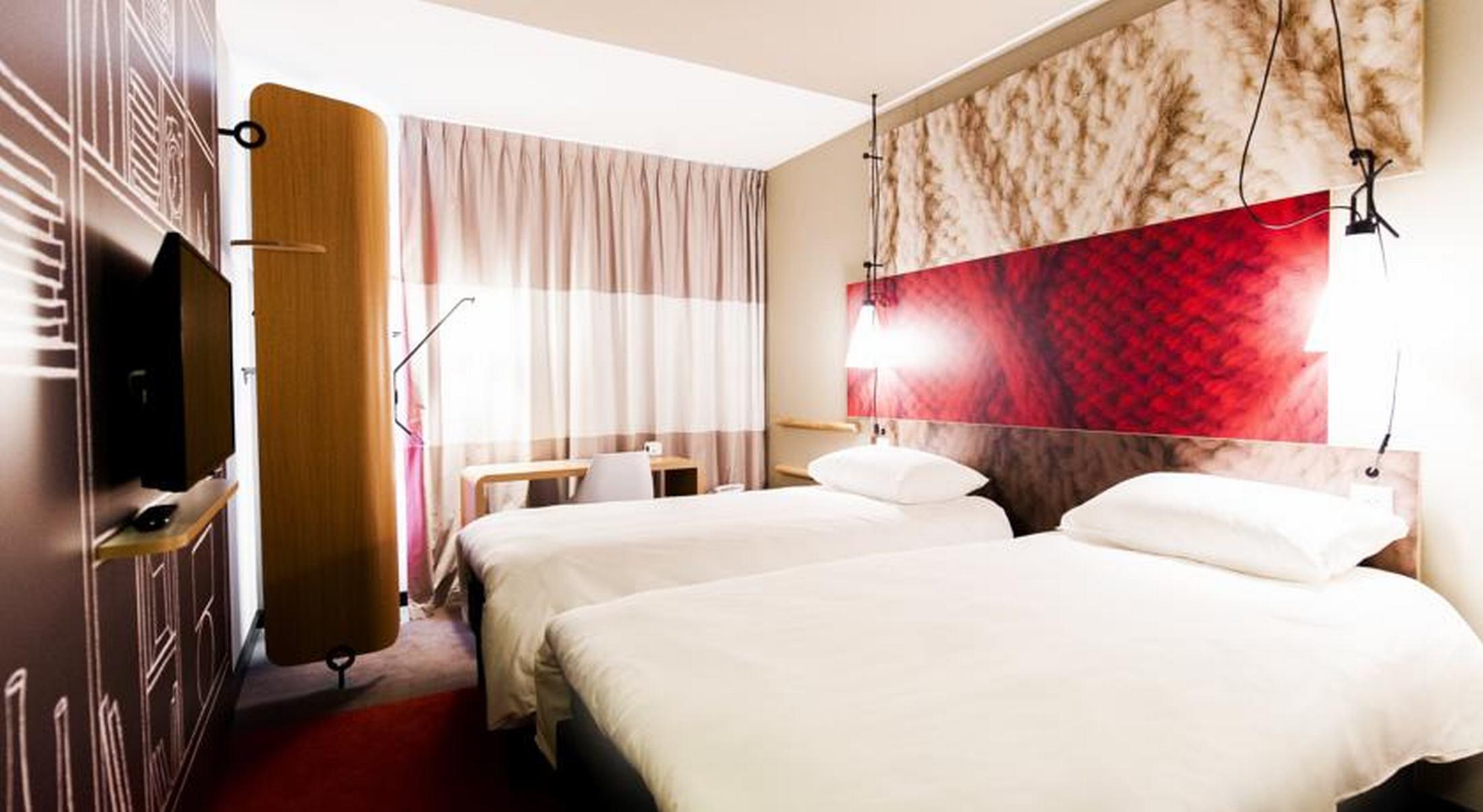 Ibis Poznan Polnoc 호텔 수치 라스 외부 사진