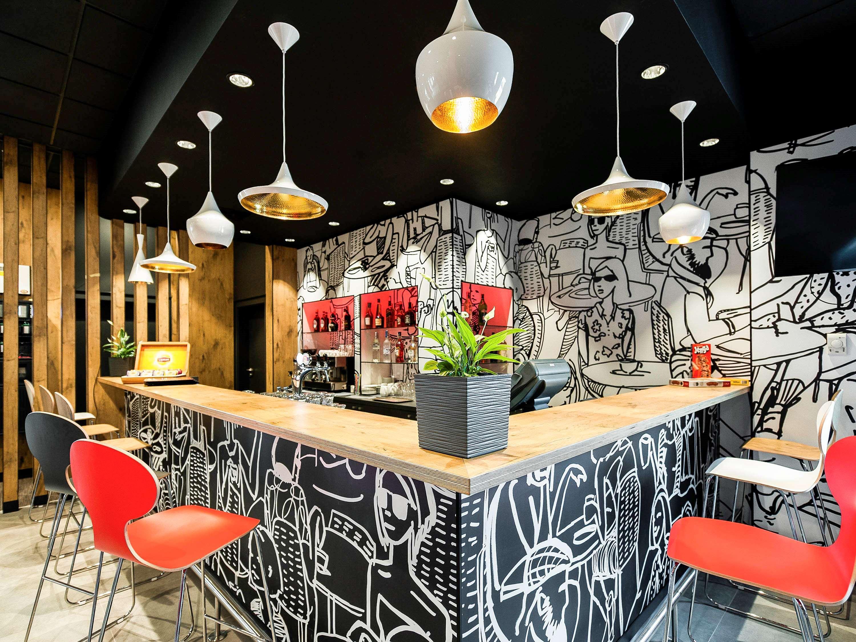 Ibis Poznan Polnoc 호텔 수치 라스 외부 사진
