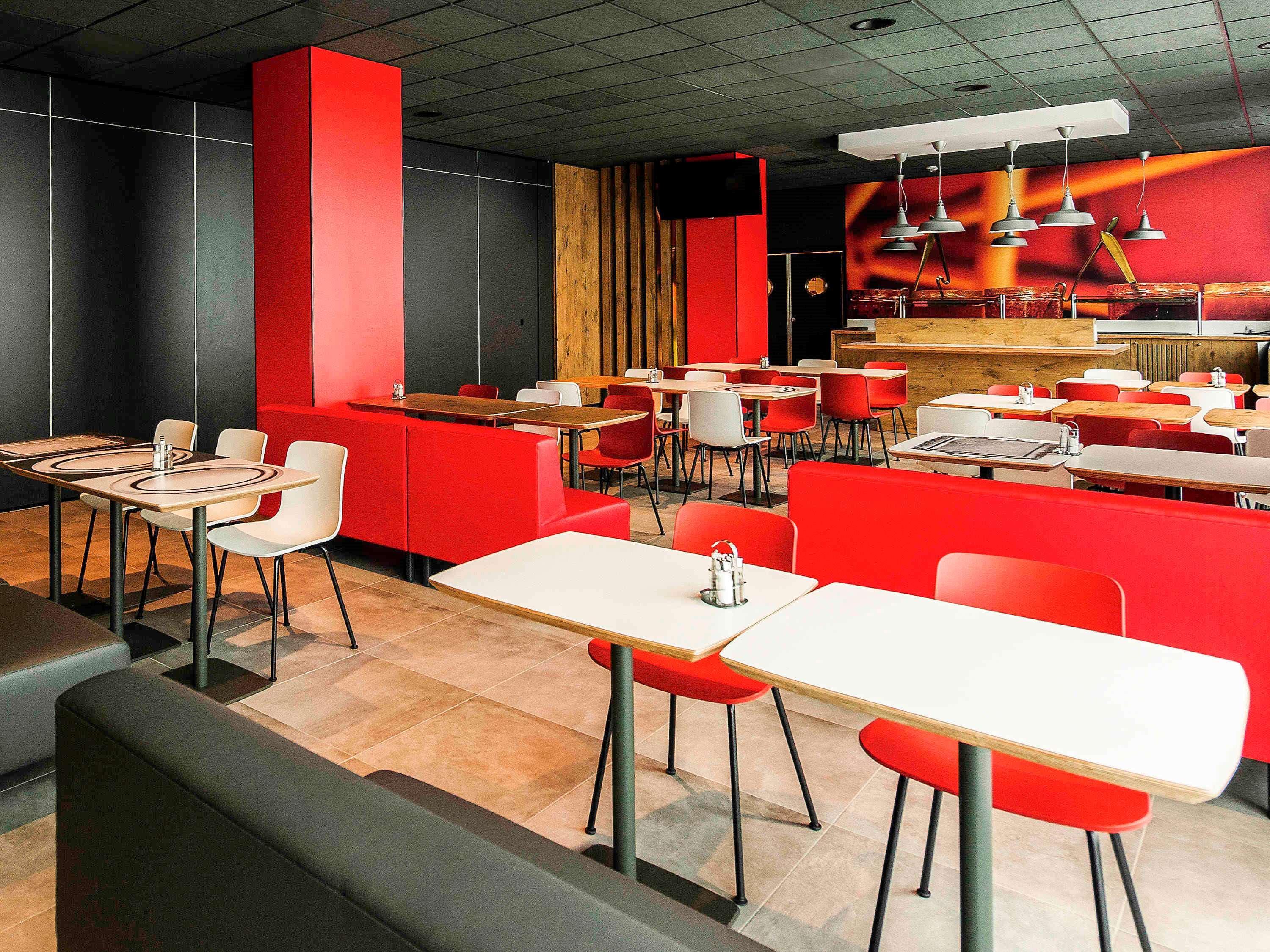 Ibis Poznan Polnoc 호텔 수치 라스 외부 사진