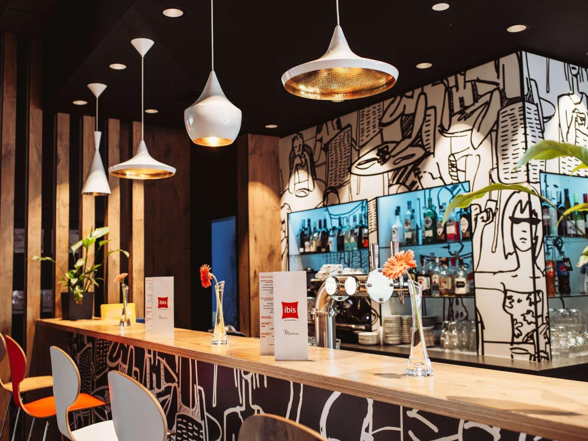 Ibis Poznan Polnoc 호텔 수치 라스 외부 사진